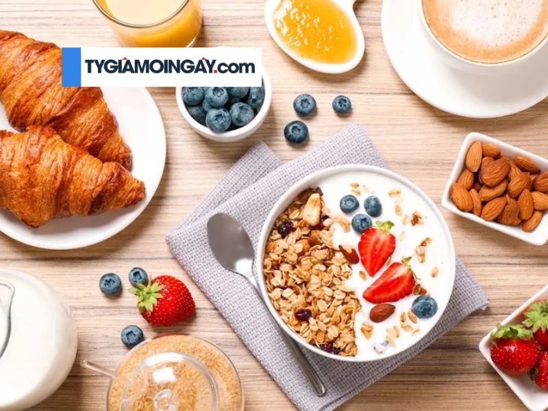 Ăn sáng như thế nào để đủ năng lượng mà không tăng cân?