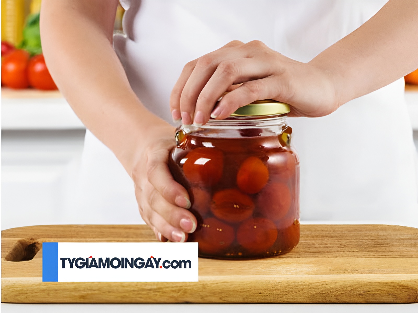 Nắp chai vặn mãi không ra? Thử ngay những mẹo đơn giản này